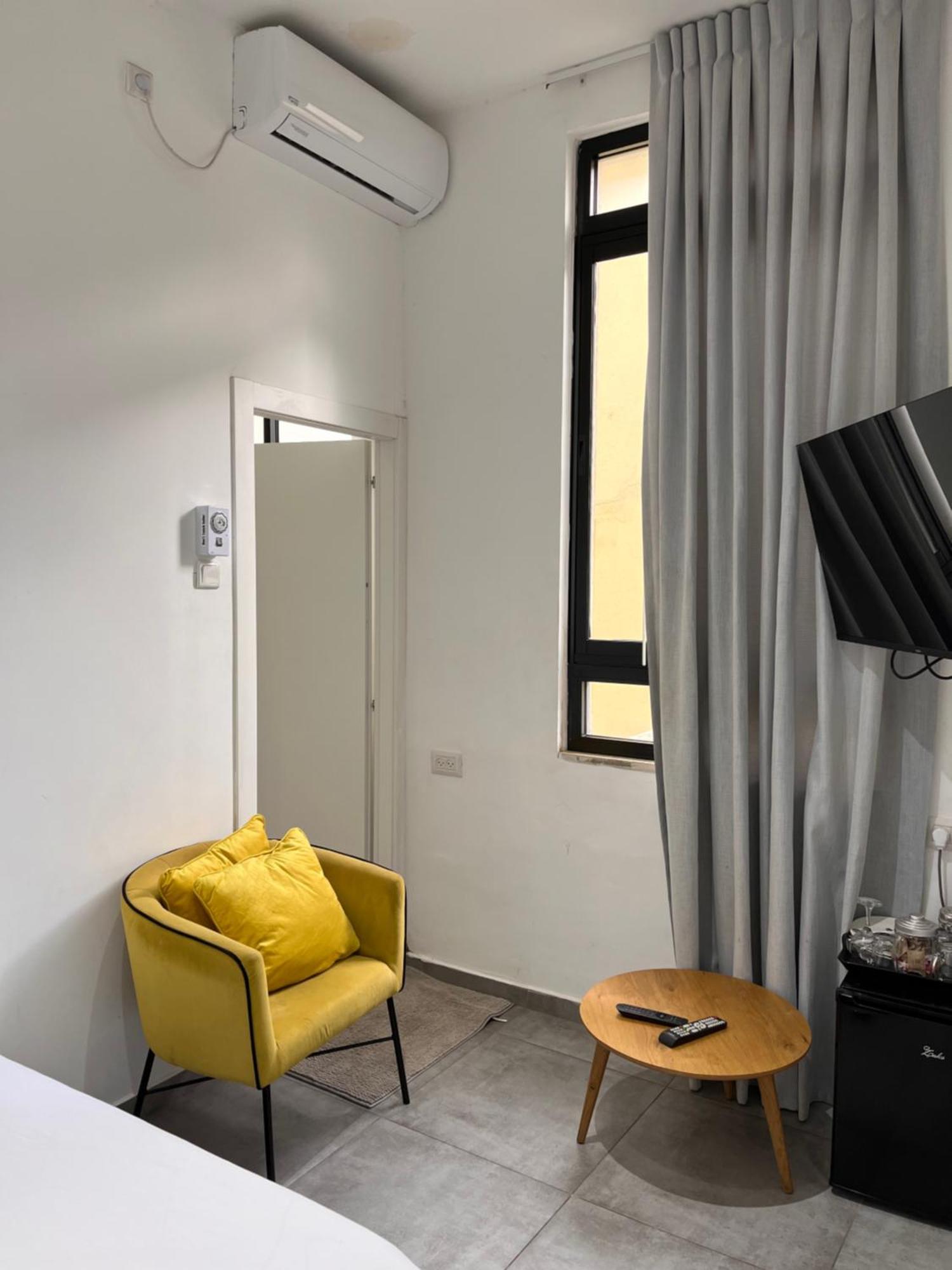 Yona 8 Bed & Breakfast Tel Aviv Eksteriør bilde