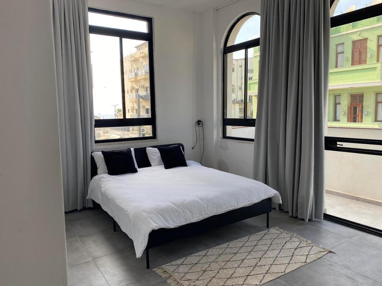 Yona 8 Bed & Breakfast Tel Aviv Rom bilde